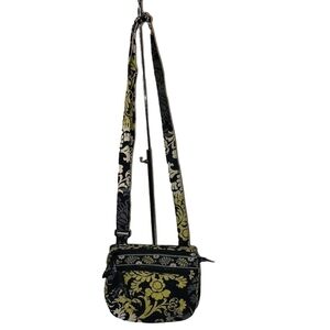 𝅺VERA BRADLEY CROSSBODY BAG